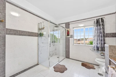 Moradia T8 para Venda em Loule (São Clemente)