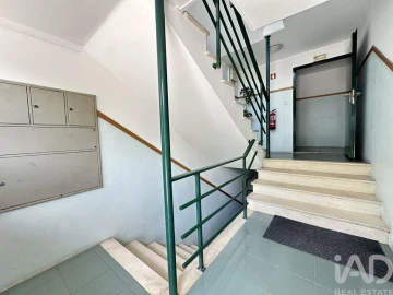 Apartamento T2 para Venda em Arcozelo