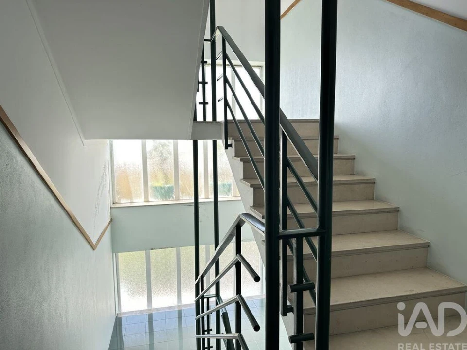 Apartamento T2 para Venda em Arcozelo Foto 16