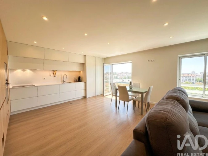 Apartamento T2 para Venda em Arcozelo Foto 2