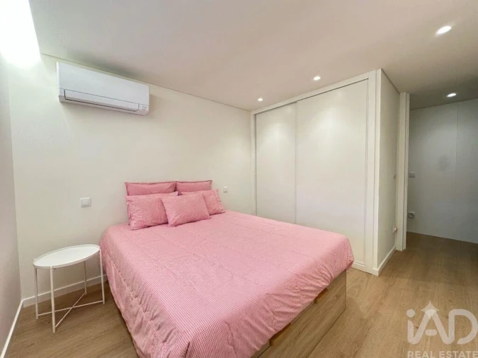 Apartamento T2 para Venda em Arcozelo Foto 11