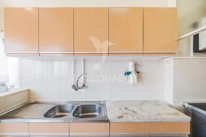Apartamento T3 para Venda em Massamá e Monte Abraão