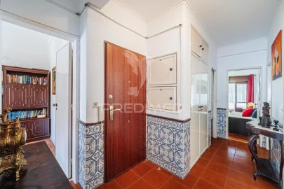 Apartamento T3 para Venda em Massamá e Monte Abraão