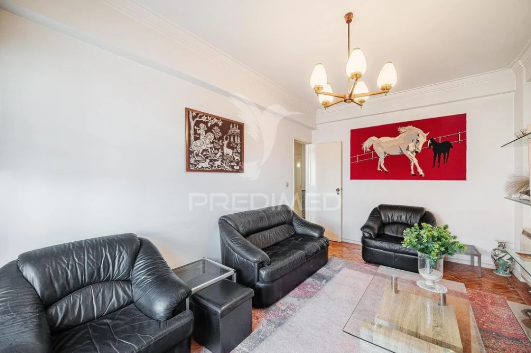 Apartamento T3 para Venda em Massamá e Monte Abraão Foto 4