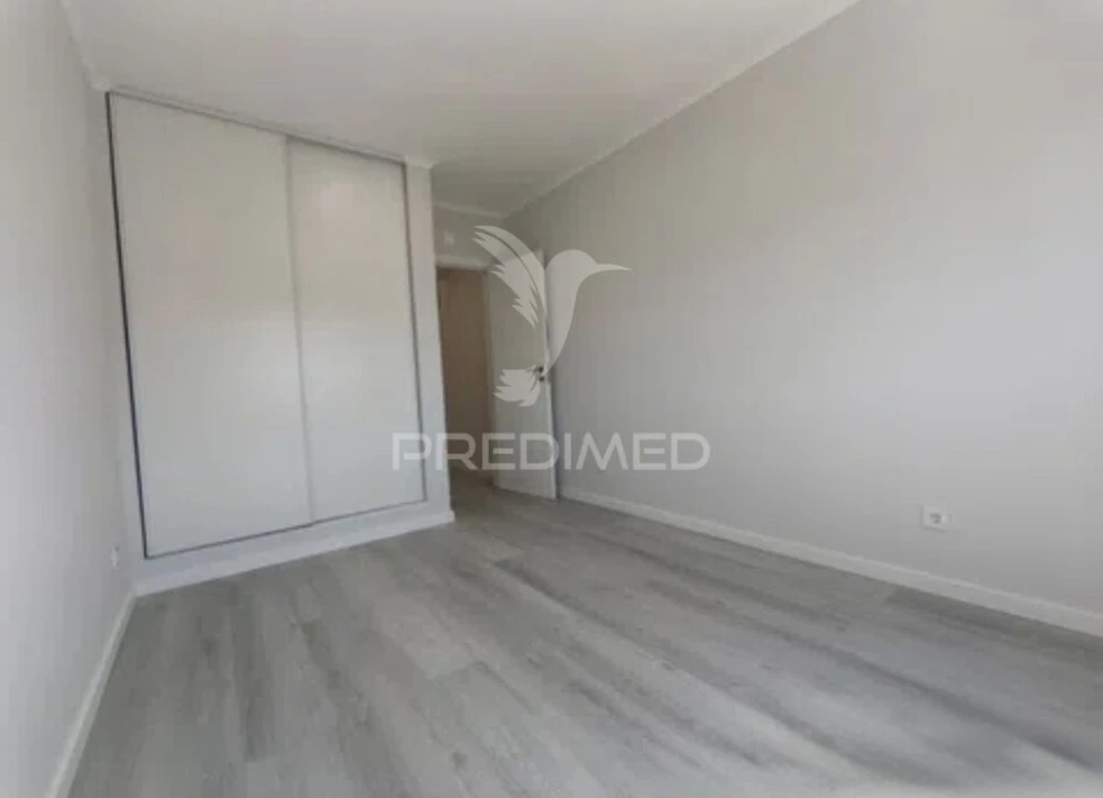 Apartamento T4 para Venda em Amora Foto 19