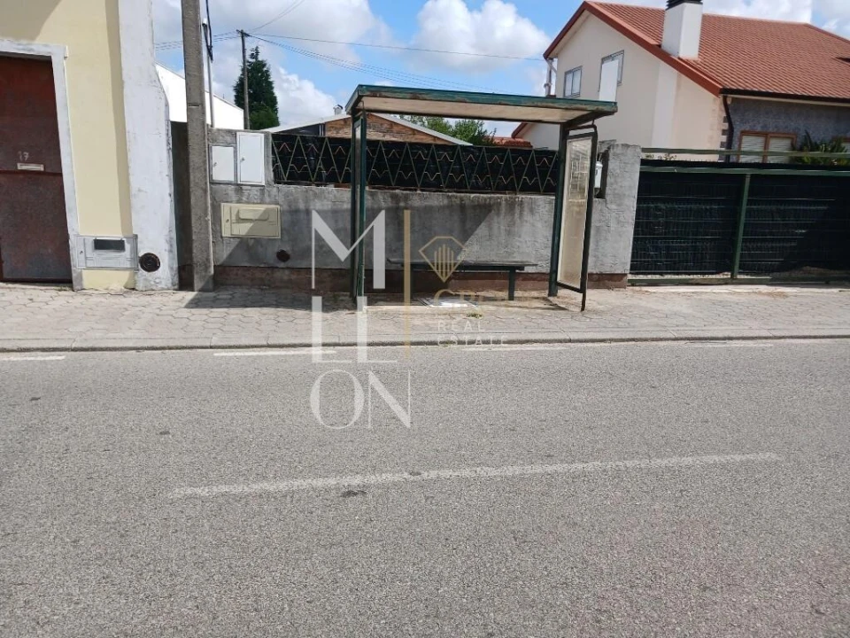 Moradia T1 para Venda em Soza Foto 3
