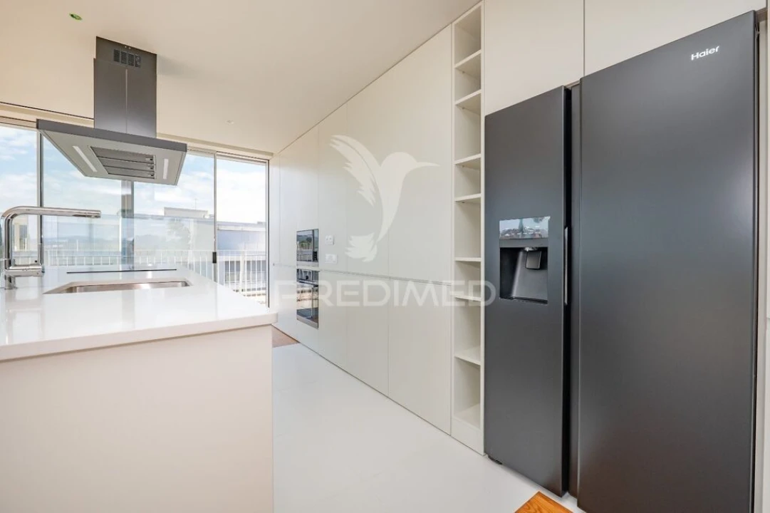 Apartamento T4 para Venda em Barcelinhos Foto 5