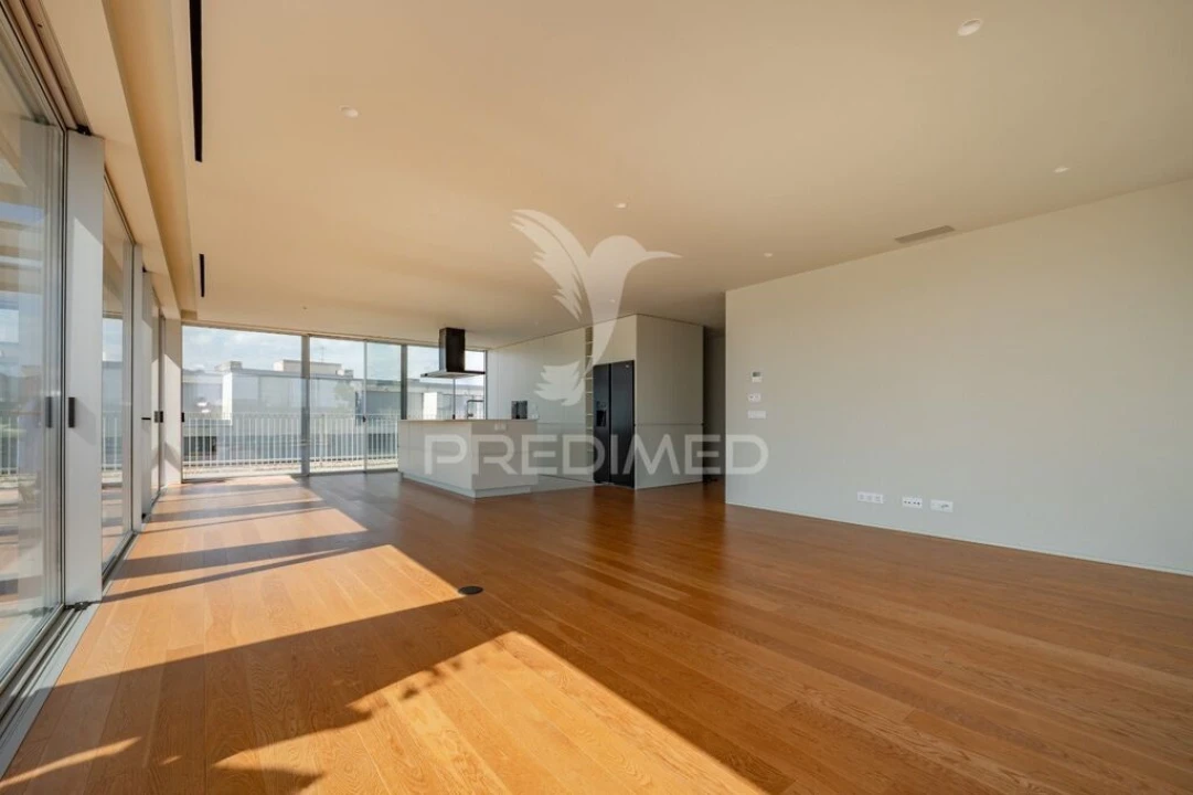 Apartamento T4 para Venda em Barcelinhos Foto 8