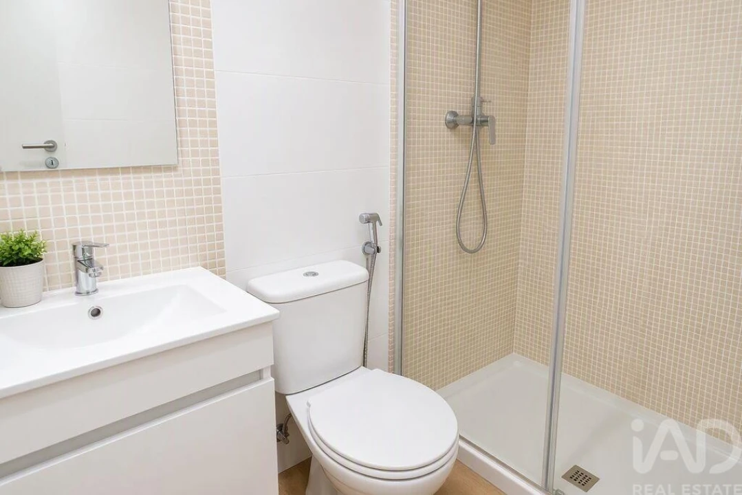 Apartamento T2 para Venda em Barreiro e Lavradio Foto 11