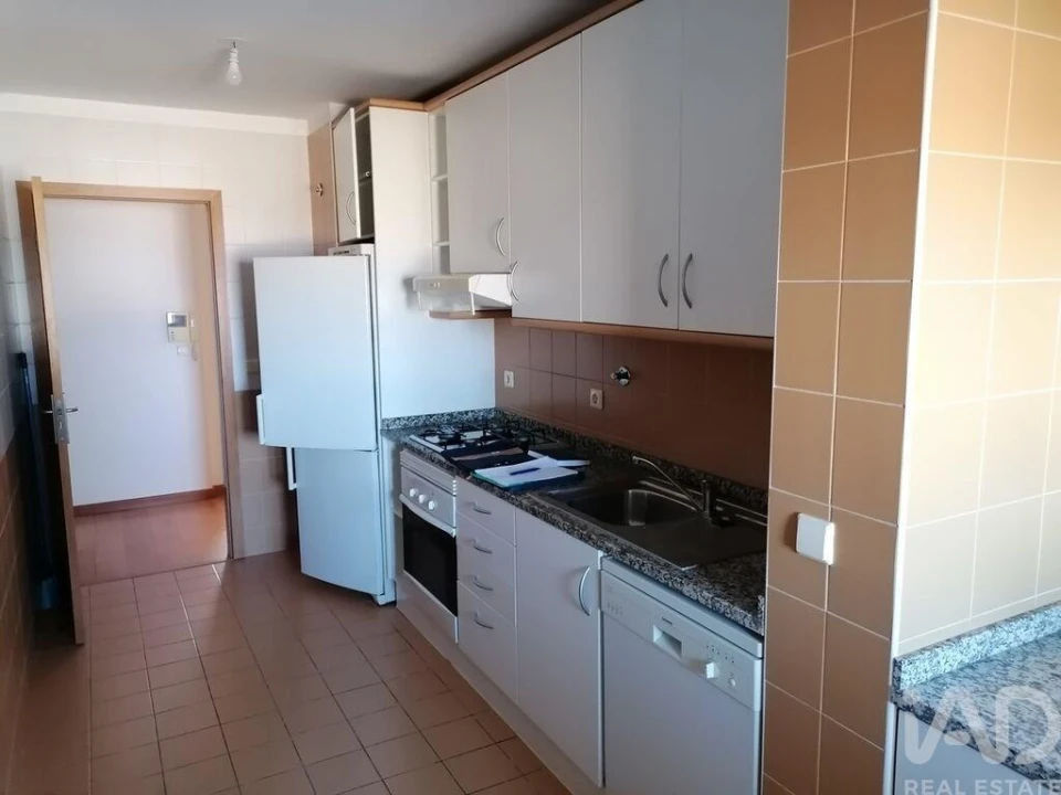 Apartamento T3 para Venda em Beato Foto 2