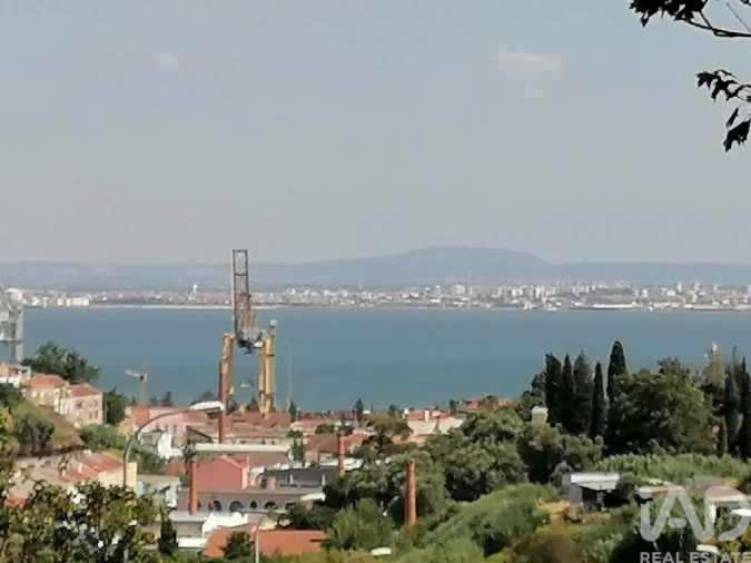 Apartamento T3 para Venda em Beato Foto 4