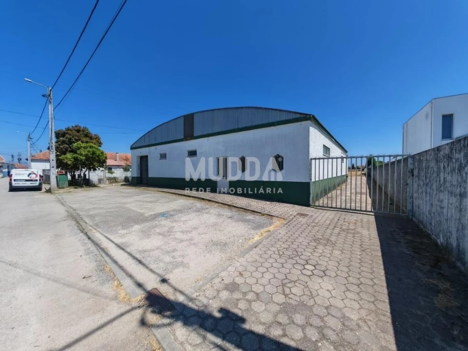 Armazém para Arrendamento em Oliveirinha Foto 1