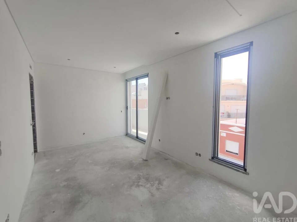 Apartamento T1 para Venda em Quarteira Foto 7