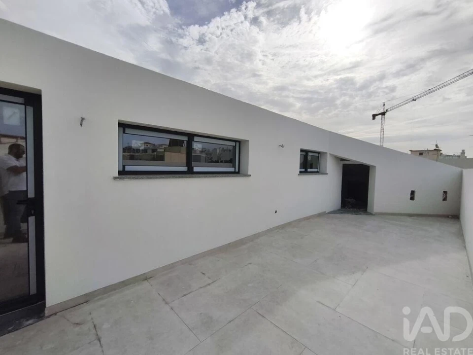 Apartamento T1 para Venda em Quarteira Foto 16