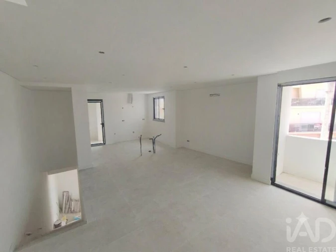 Apartamento T1 para Venda em Quarteira Foto 4