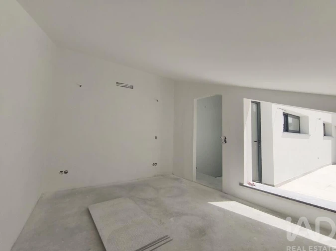 Apartamento T1 para Venda em Quarteira Foto 9