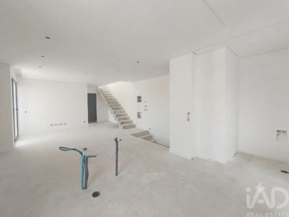 Apartamento T1 para Venda em Quarteira Foto 5