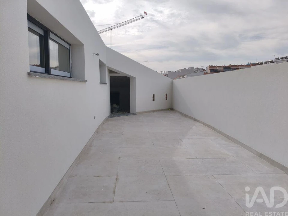 Apartamento T1 para Venda em Quarteira Foto 17