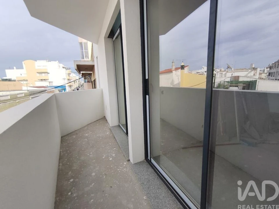 Apartamento T1 para Venda em Quarteira Foto 18