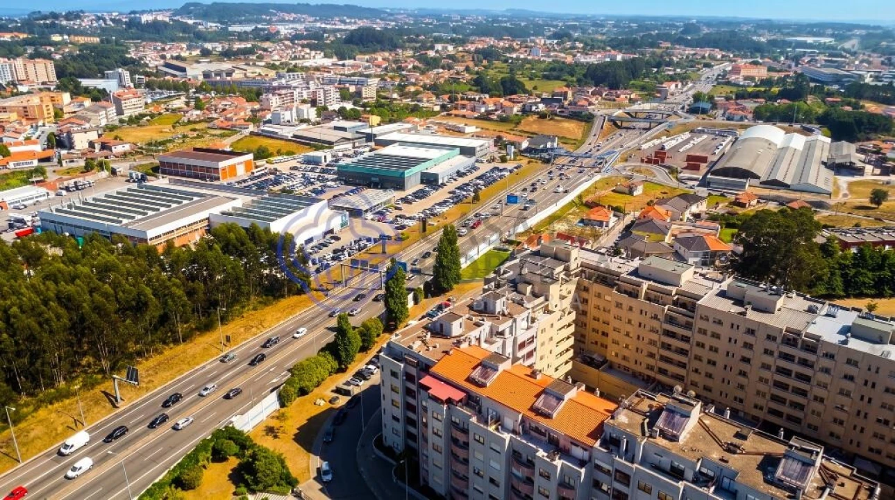 Apartamento T4 para Venda em Mafamude e Vilar do Paraíso Foto 35