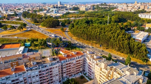 Apartamento T4 para Venda em Mafamude e Vilar do Paraíso