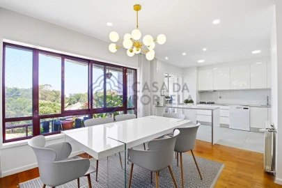 Apartamento T4 para Venda em Mafamude e Vilar do Paraíso
