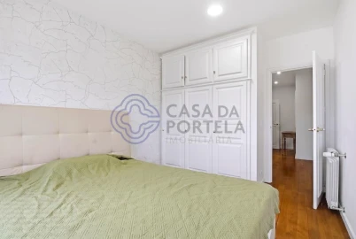 Apartamento T4 para Venda em Mafamude e Vilar do Paraíso