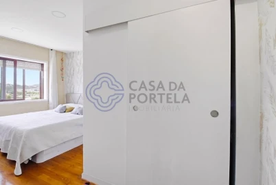 Apartamento T4 para Venda em Mafamude e Vilar do Paraíso