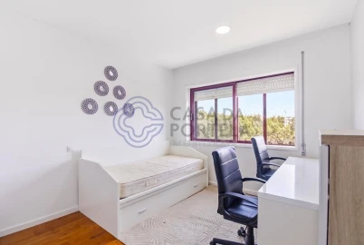 Apartamento T4 para Venda em Mafamude e Vilar do Paraíso