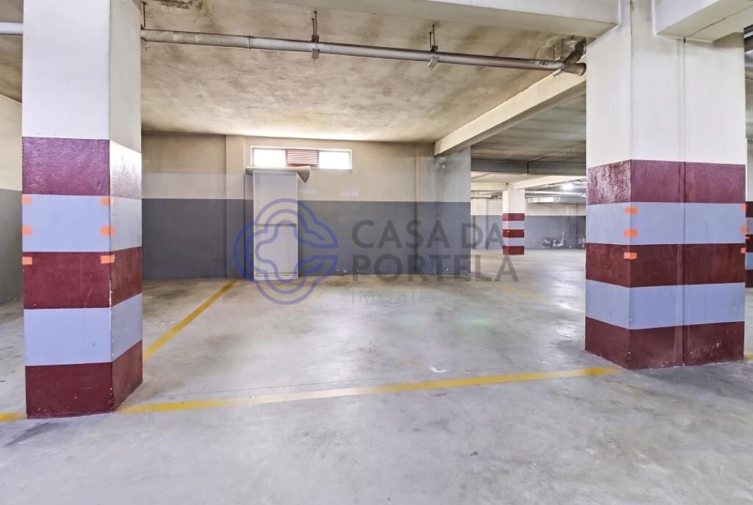Apartamento T4 para Venda em Mafamude e Vilar do Paraíso Foto 32
