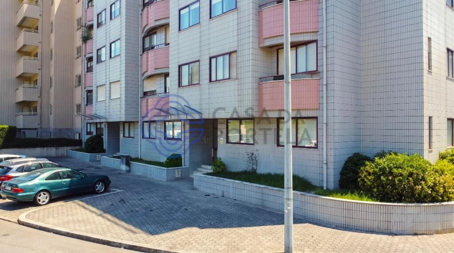 Apartamento T4 para Venda em Mafamude e Vilar do Paraíso Foto 30