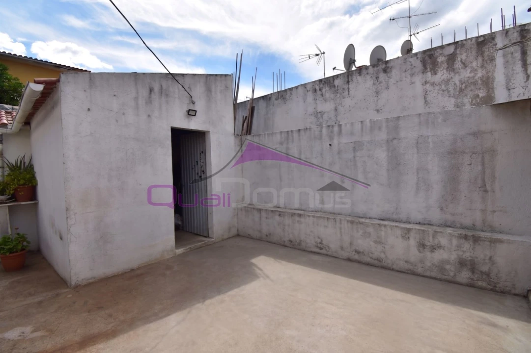 Moradia T3 para Venda em Torres Novas (Santa Maria, Salvador e Santiago) Foto 5