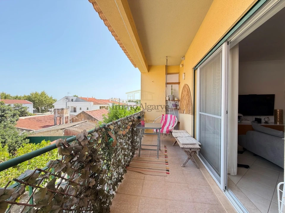 Apartamento T2 para Venda em Ferreiras Foto 4