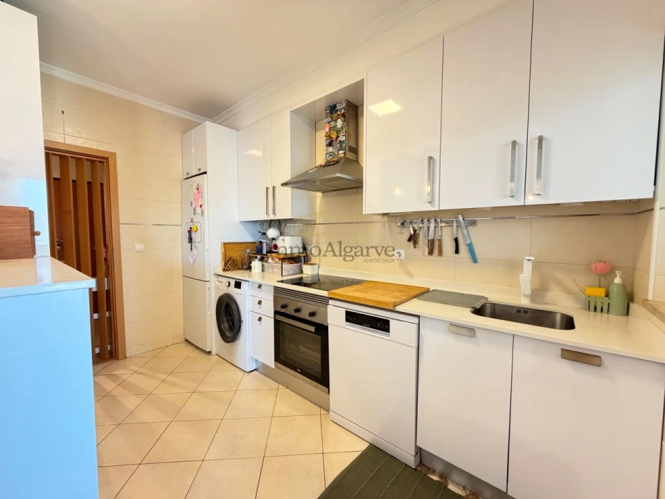 Apartamento T2 para Venda em Ferreiras Foto 6