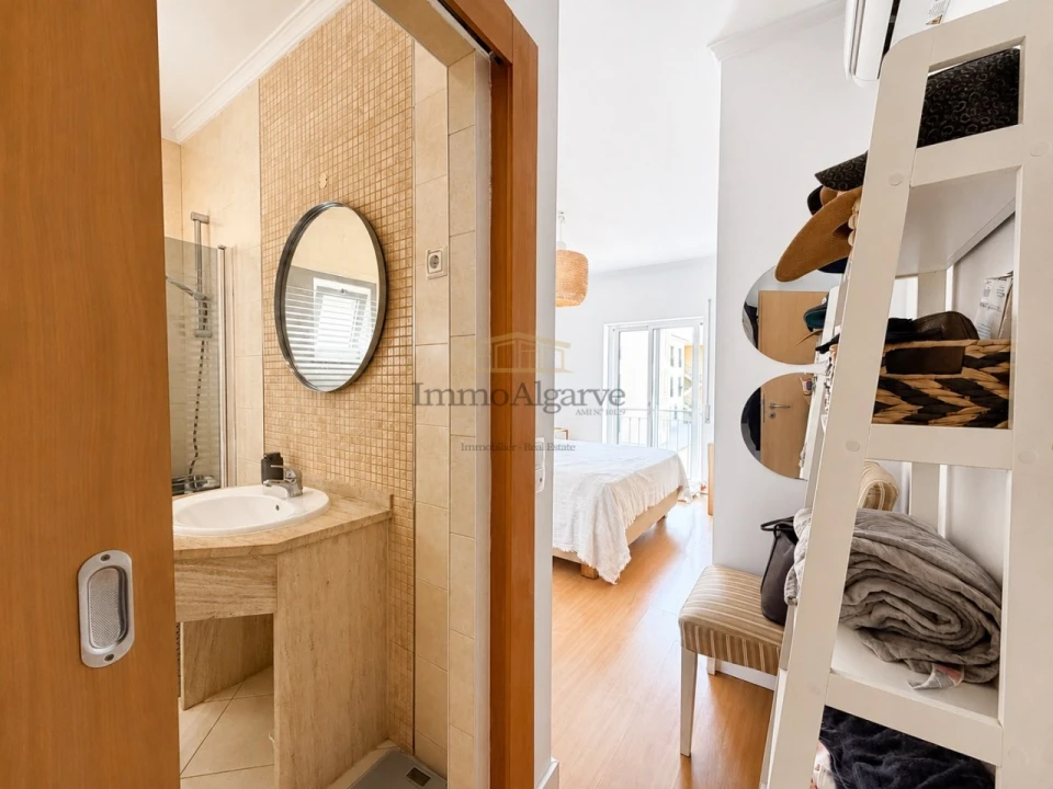 Apartamento T2 para Venda em Ferreiras Foto 22