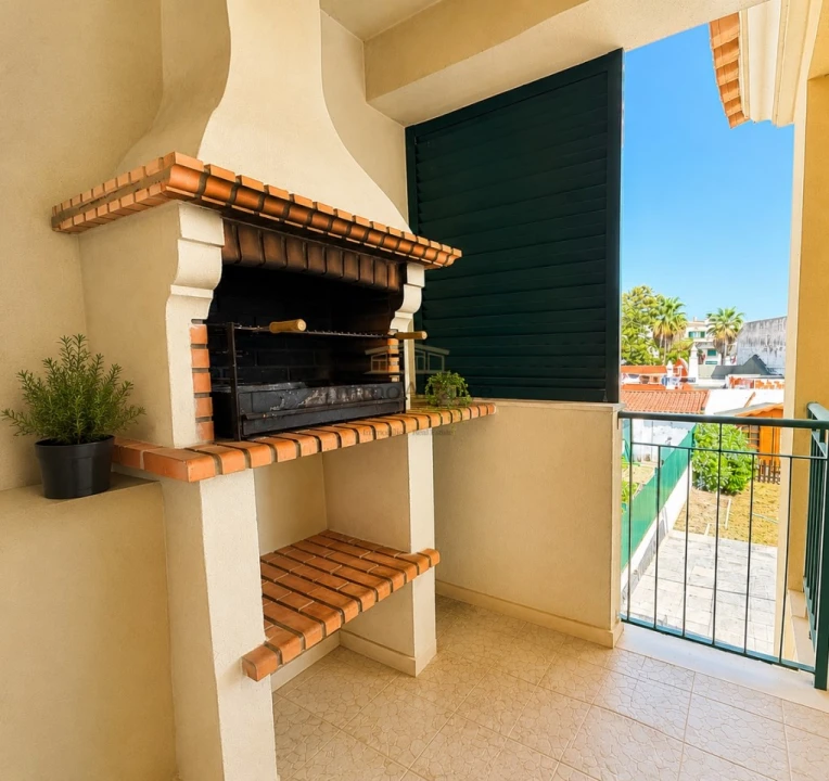 Apartamento T2 para Venda em Ferreiras Foto 7
