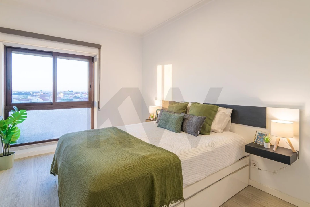 Apartamento T2 para Venda em Charneca de Caparica e Sobreda Foto 23