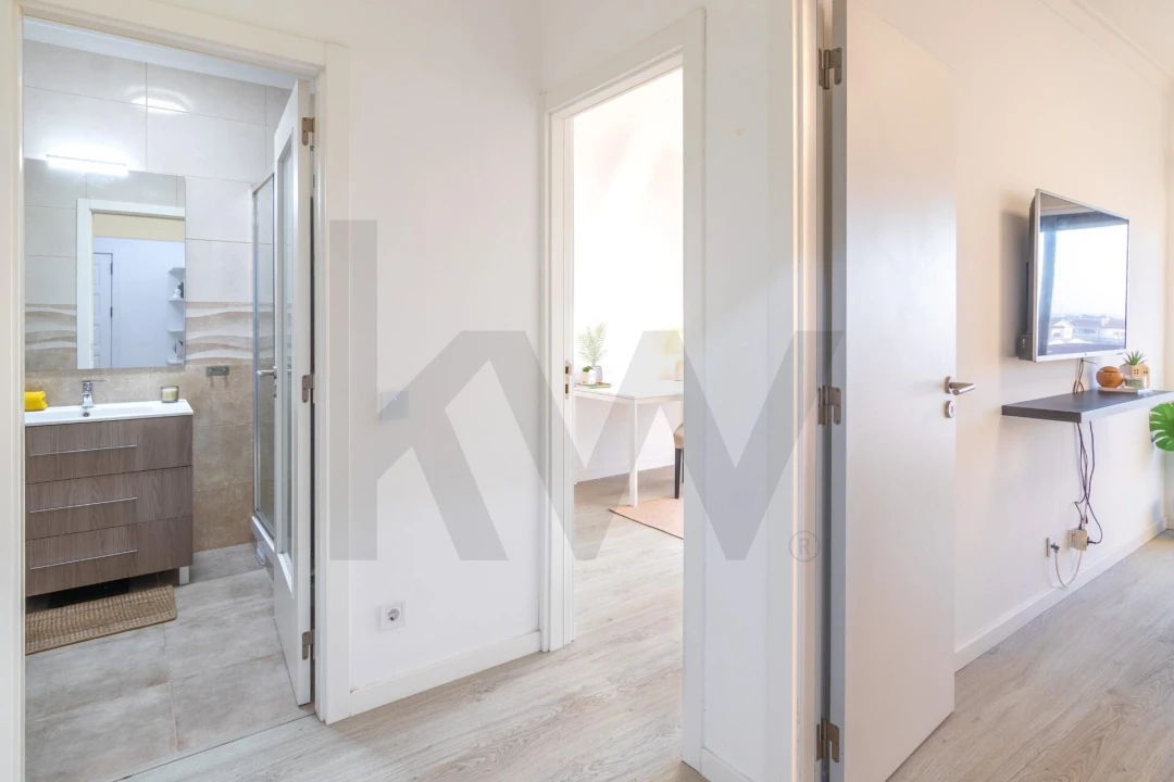 Apartamento T2 para Venda em Charneca de Caparica e Sobreda Foto 17