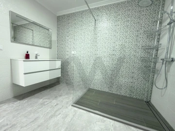 Apartamento T2 para Venda em Vila Franca do Campo (São Pedro)