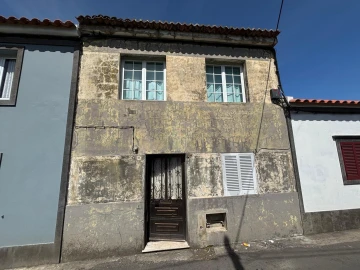 Moradia T3 para Venda em Rabo de Peixe