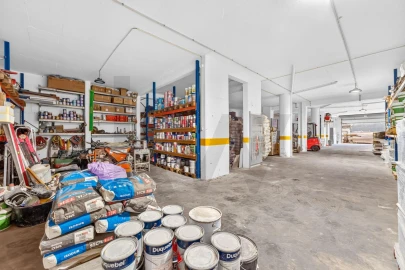 Armazém para Venda em Campanario