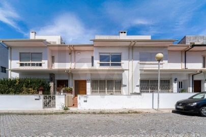 Moradia T3 para Venda em Vila Nova da Telha