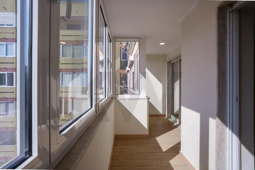 Apartamento T3 para Arrendamento em Benfica Foto 11