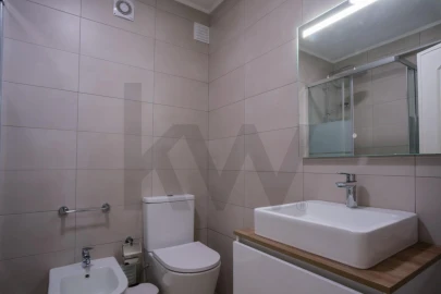 Apartamento T3 para Arrendamento em Benfica