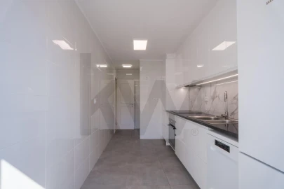 Apartamento T3 para Arrendamento em Benfica