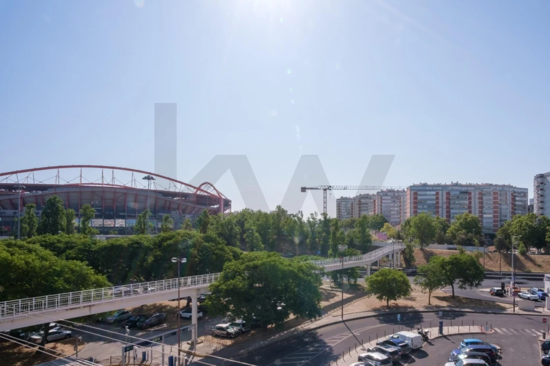 Apartamento T3 para Arrendamento em Benfica Foto 14