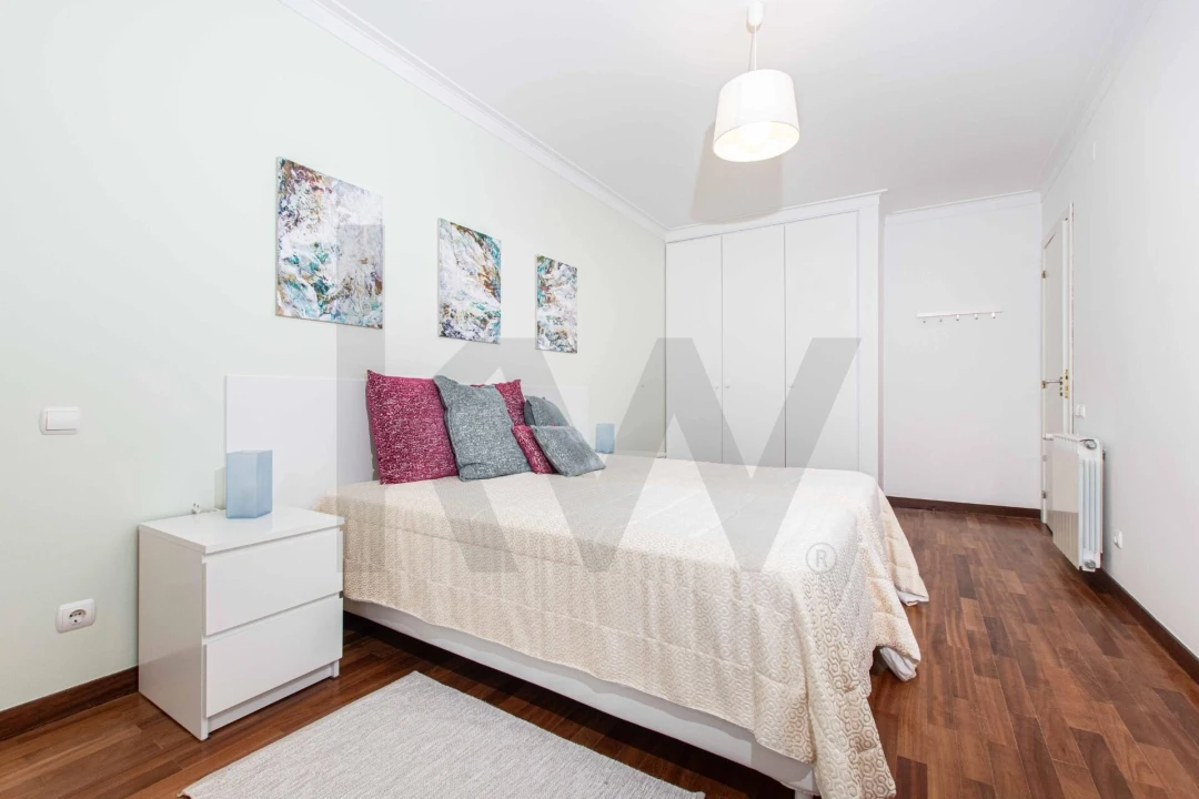 Apartamento T1 para Venda em Parque das Nações Foto 13