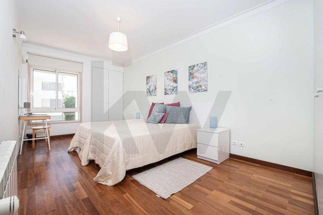 Apartamento T1 para Venda em Parque das Nações Foto 11