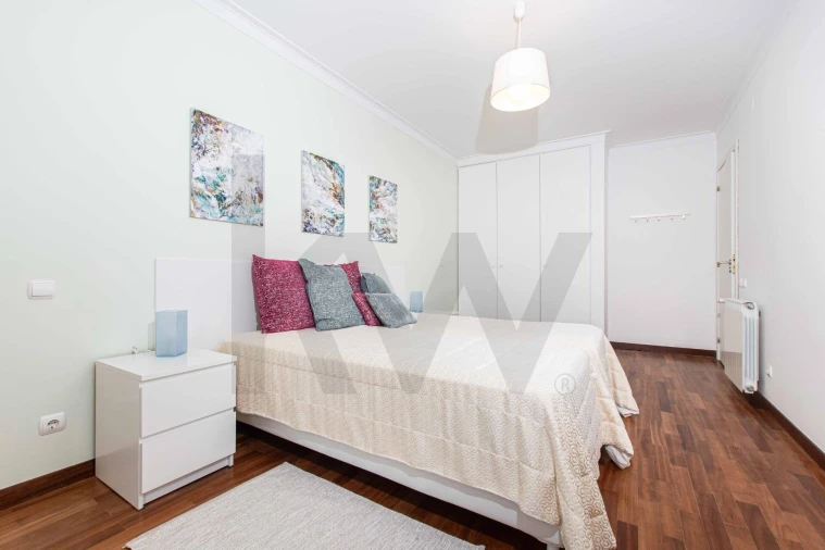 Apartamento T1 para Venda em Parque das Nações Foto 13
