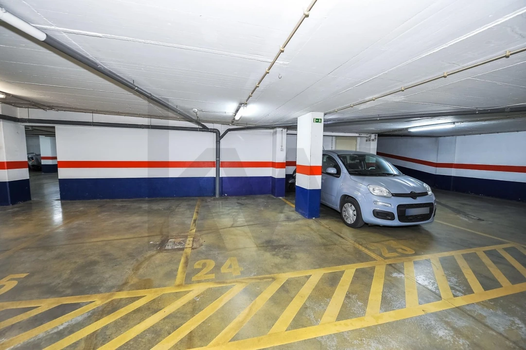 Apartamento T1 para Venda em Parque das Nações Foto 19